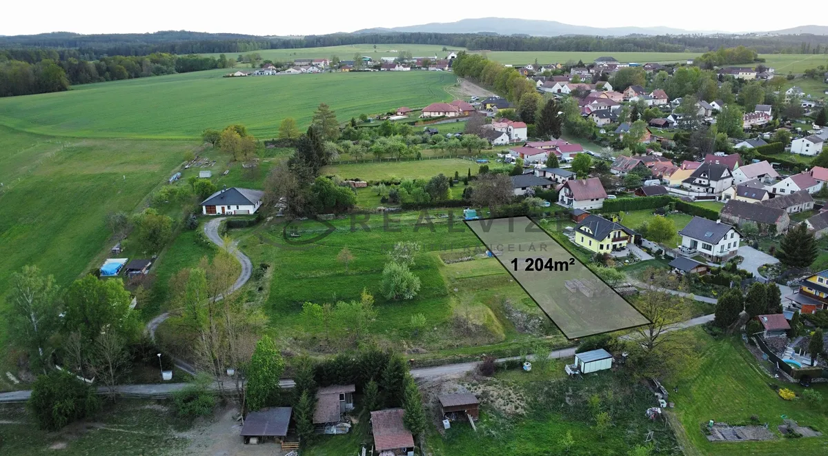 Prodej stavebního pozemku 1204 m²